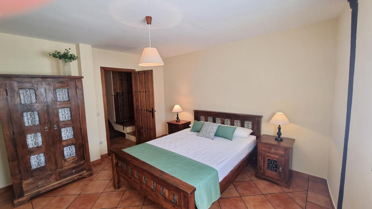 Casa Rural La Posada De Santa Teresa Pastrana Buitenkant foto